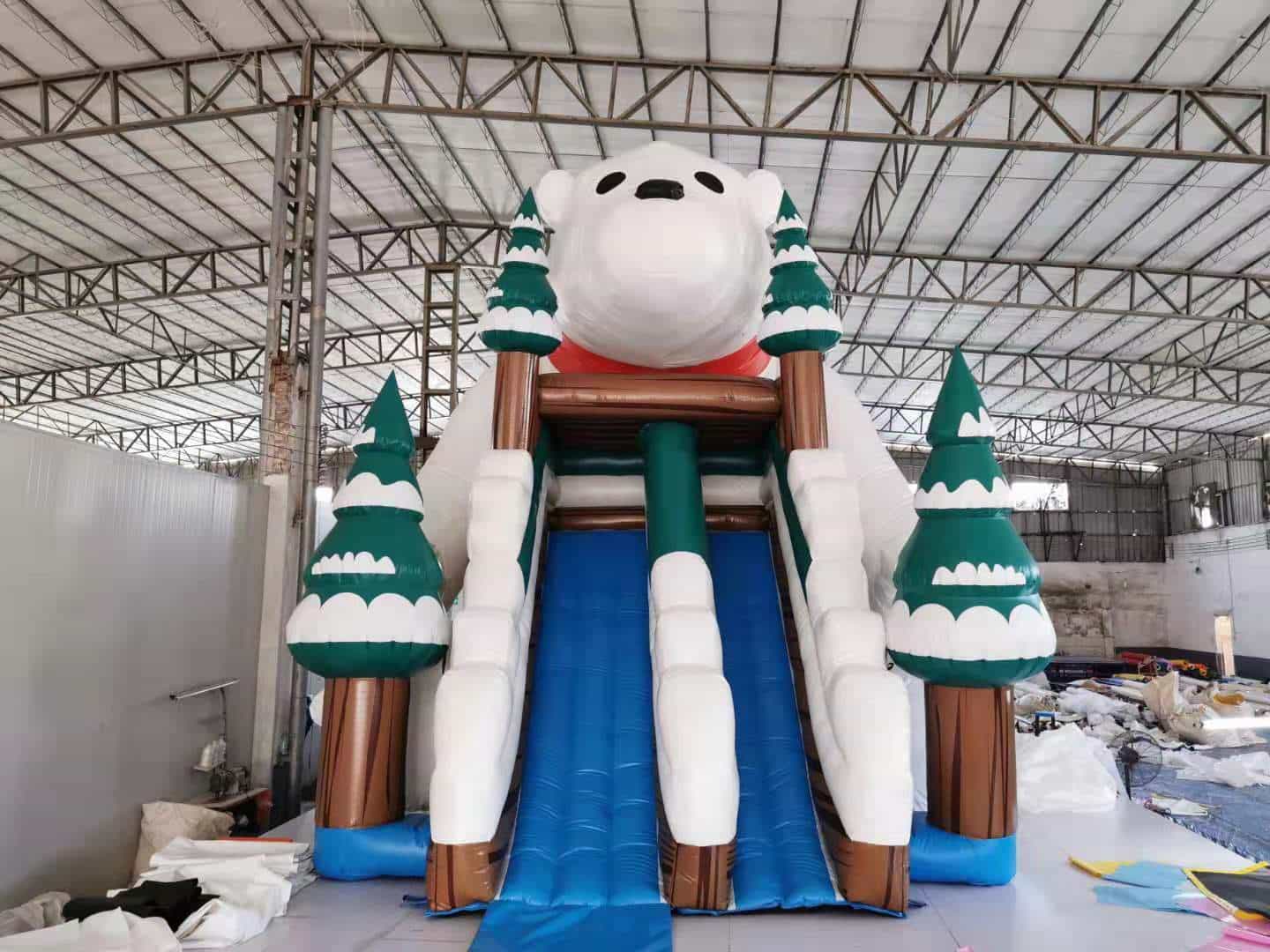 Piscina de Bolinhas Urso Polar de Inverno view 2